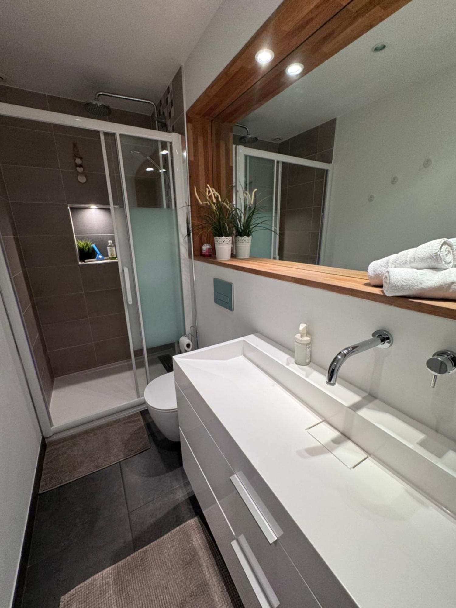 Vieil Antibes Apartment With Ac 320M From Beach Buitenkant foto